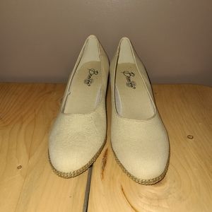 Beacon wedges
